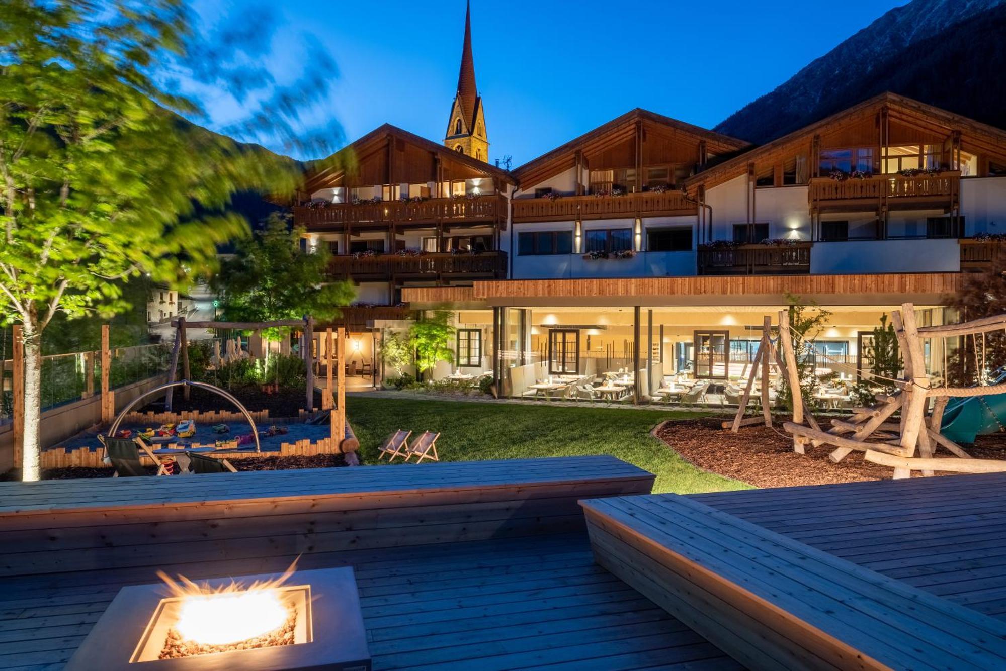 Familienhotel Huber Valles Eksteriør billede